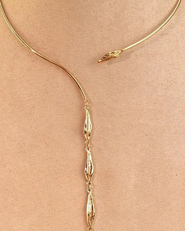 CHOCKER HOJAS COLGANTES