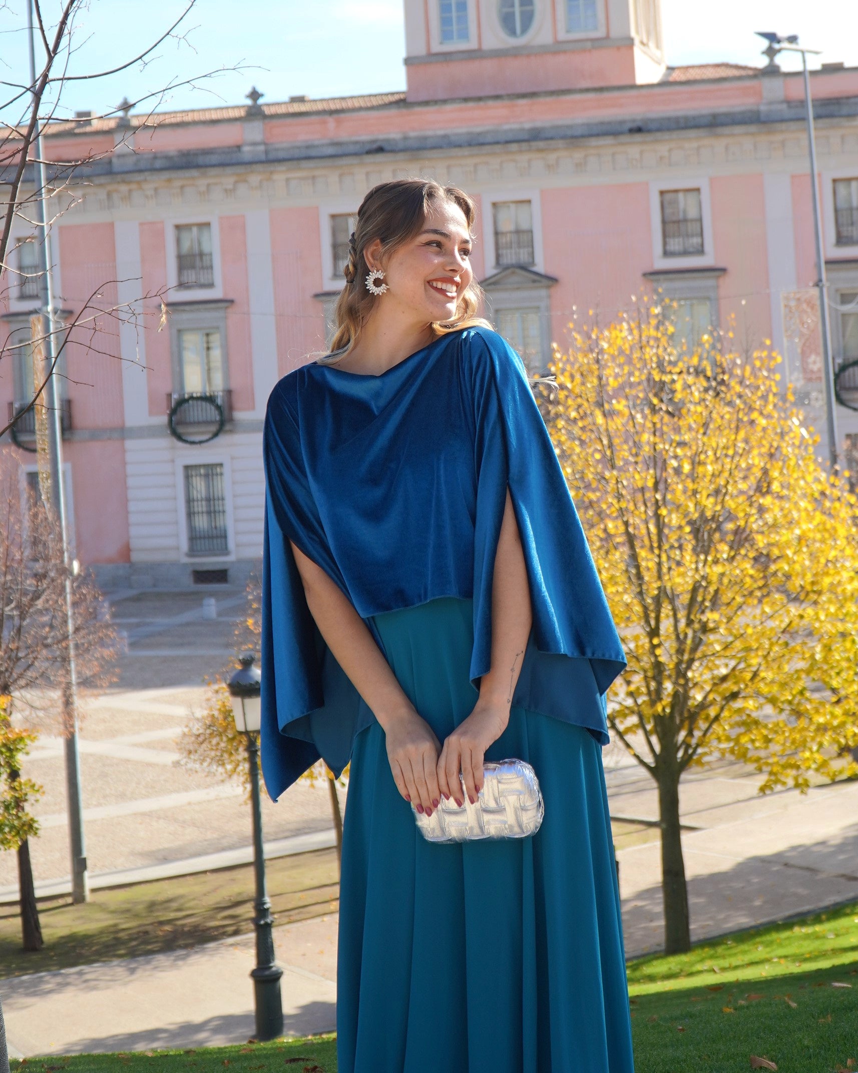 PONCHO DE TERCIOPELO