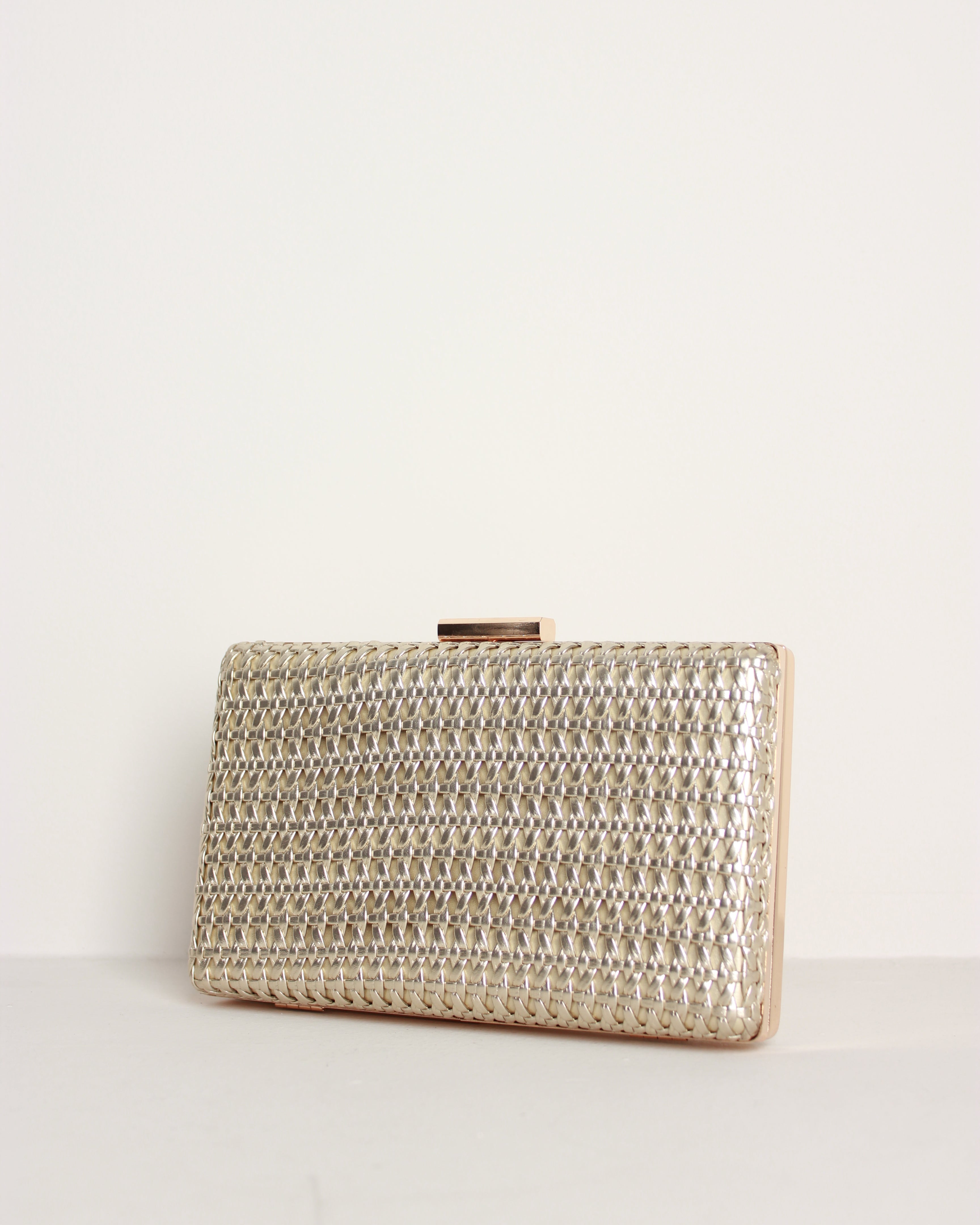 CLUTCH POLIPIEL TRENZADO