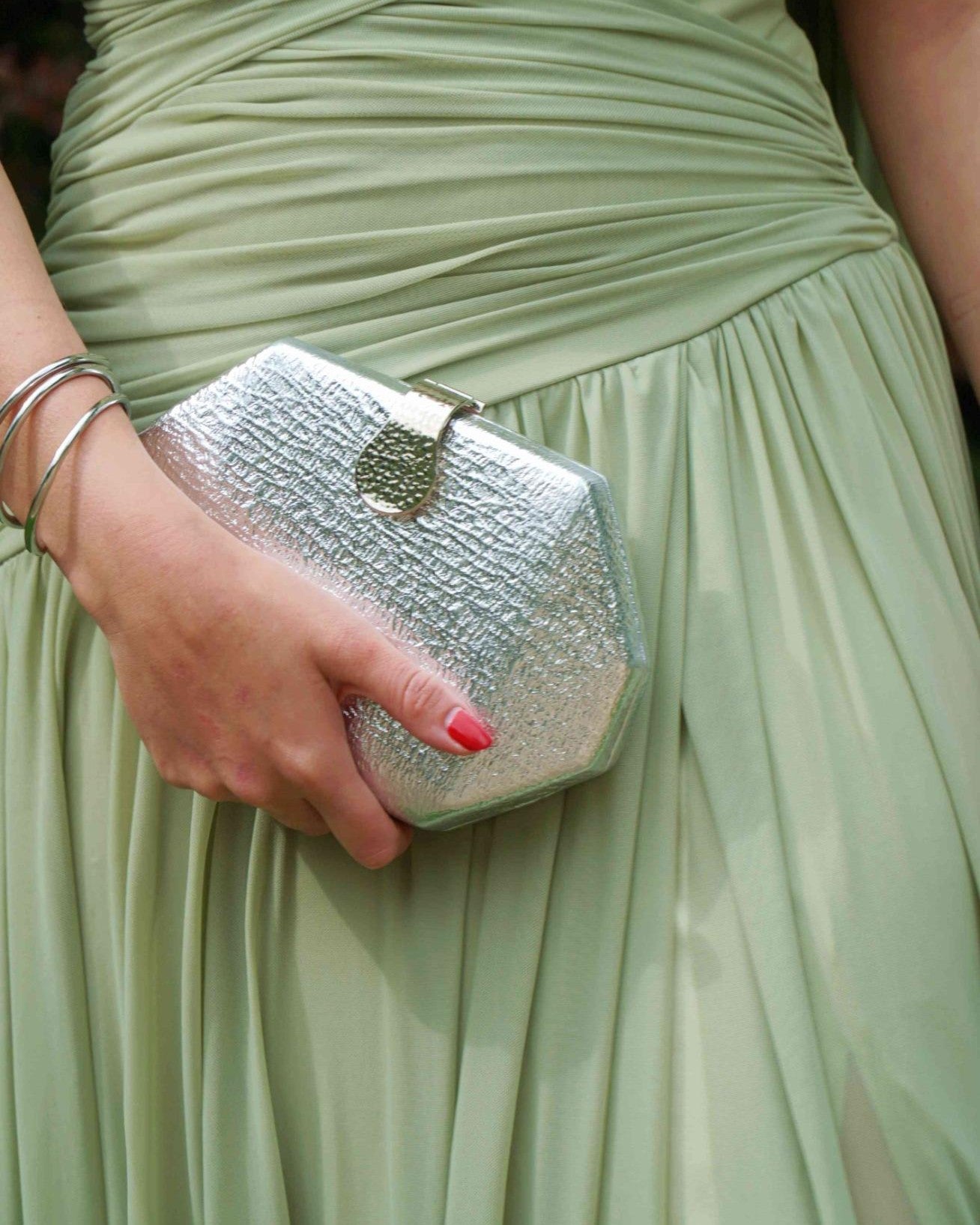 CLUTCH OCTOGONAL CIERRE METALIZADO