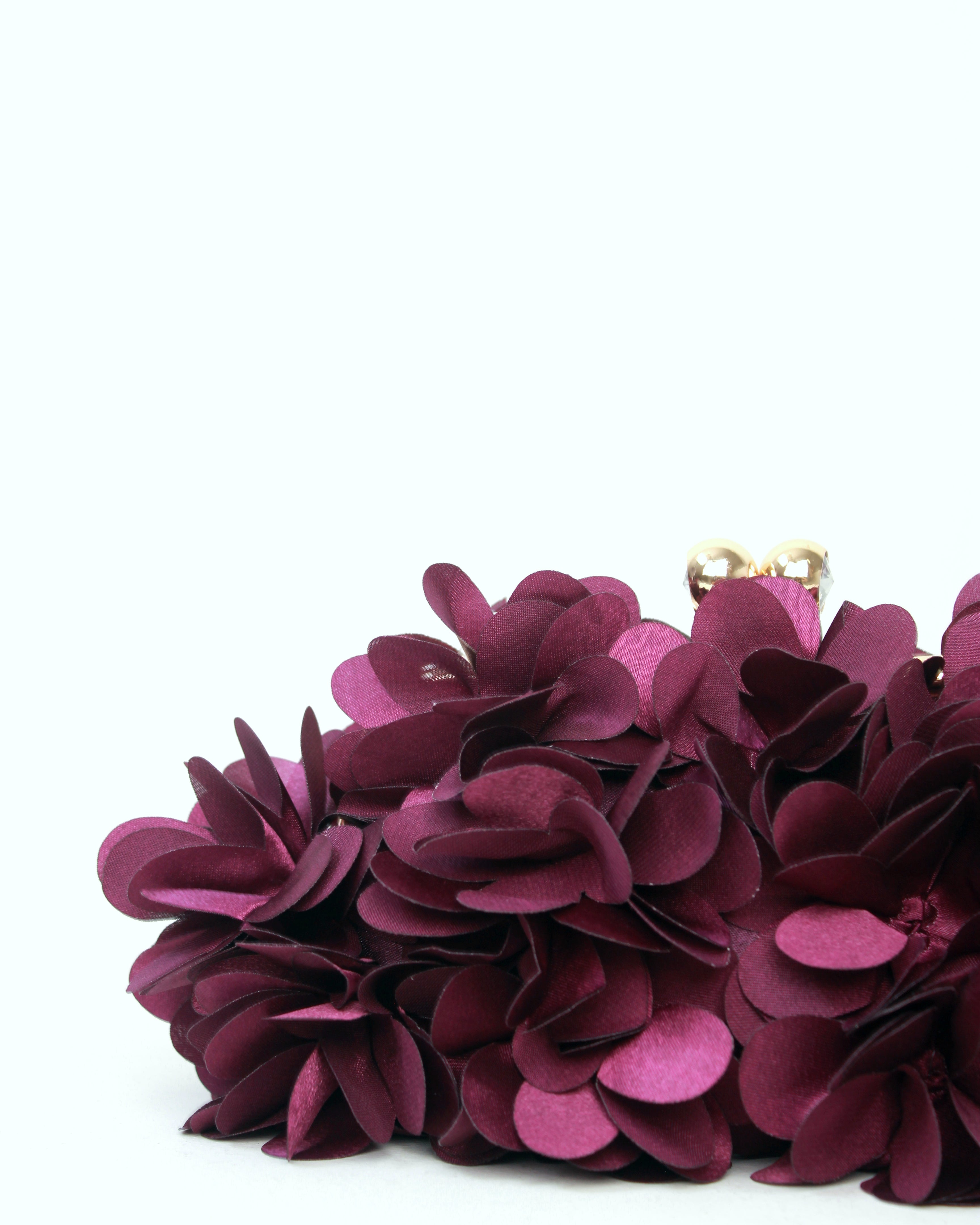 CLUTCH FLOWER BOMB