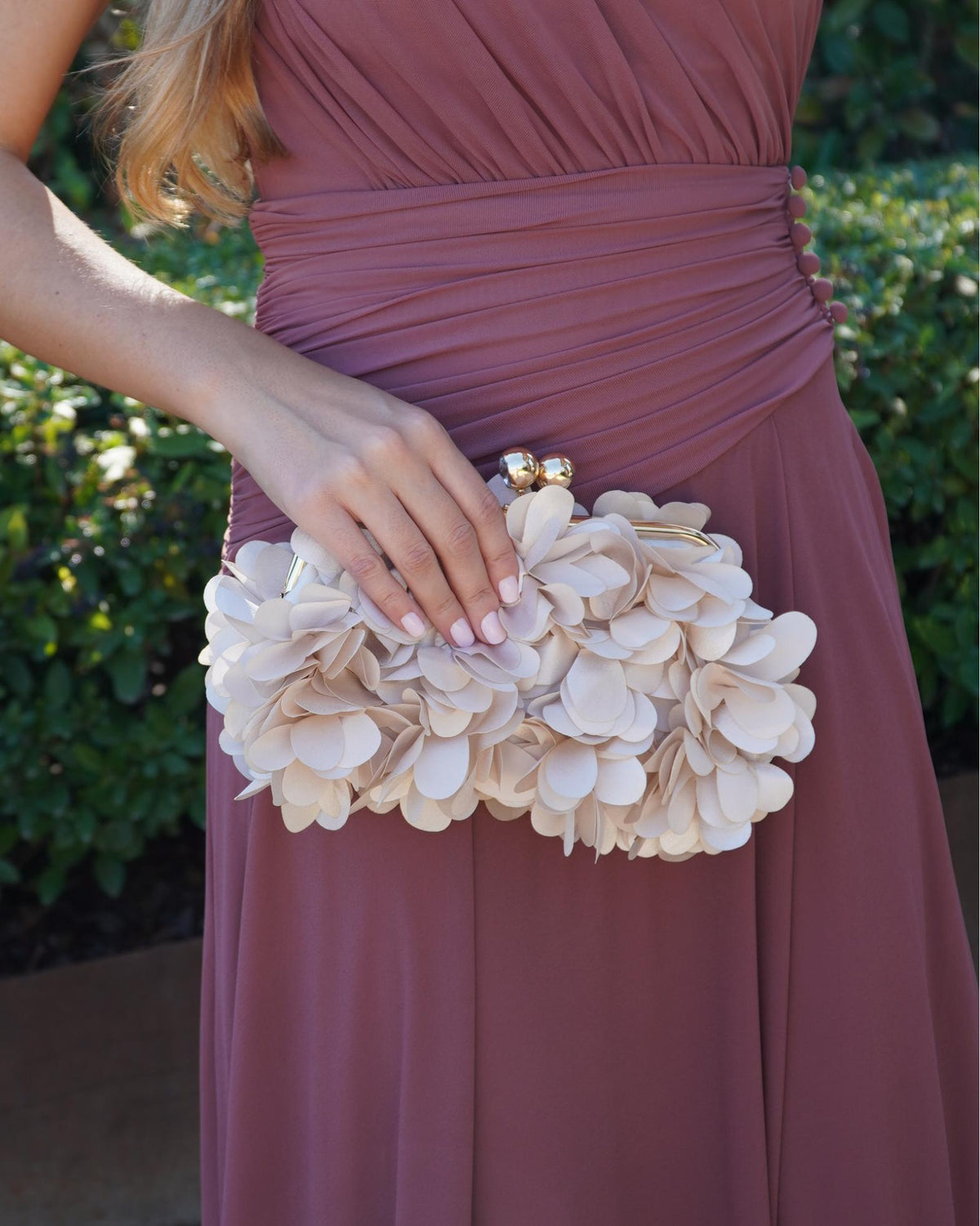 CLUTCH FLOWER BOMB
