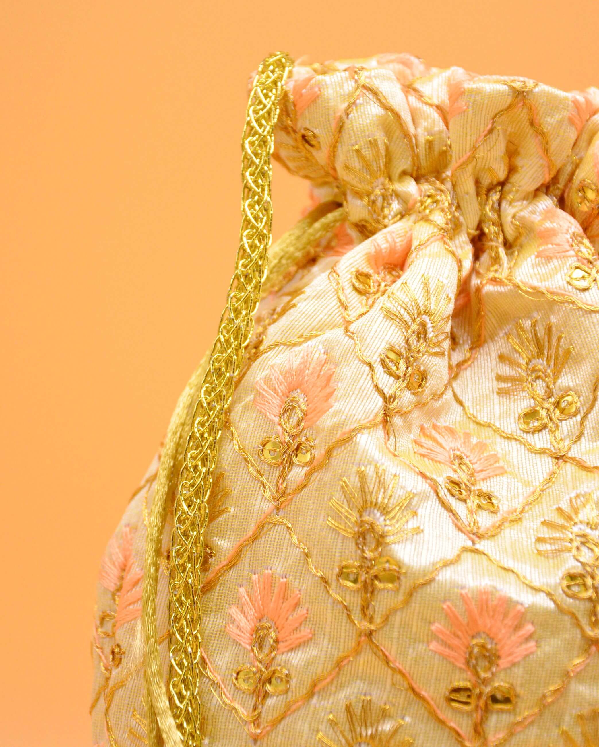 BOMBONERA FLORAL