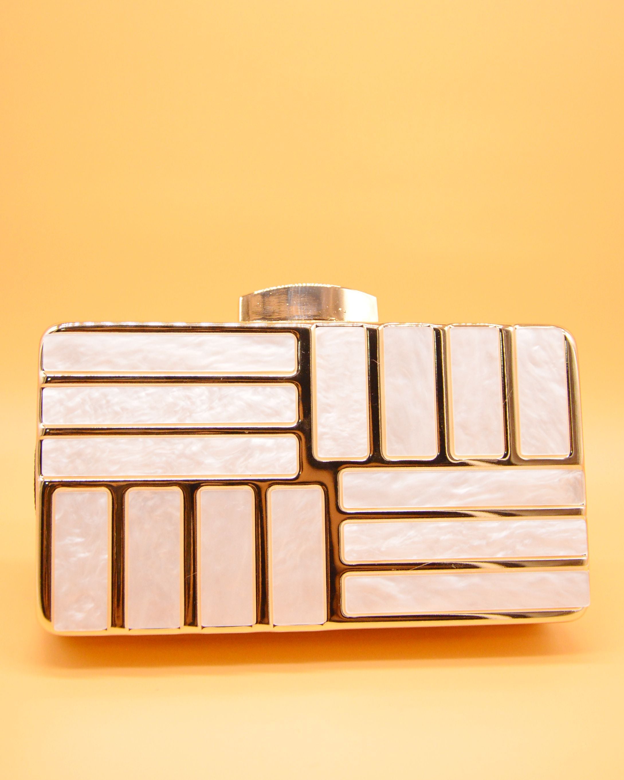 BOLSO METALIZADO NACAR CUADRADO