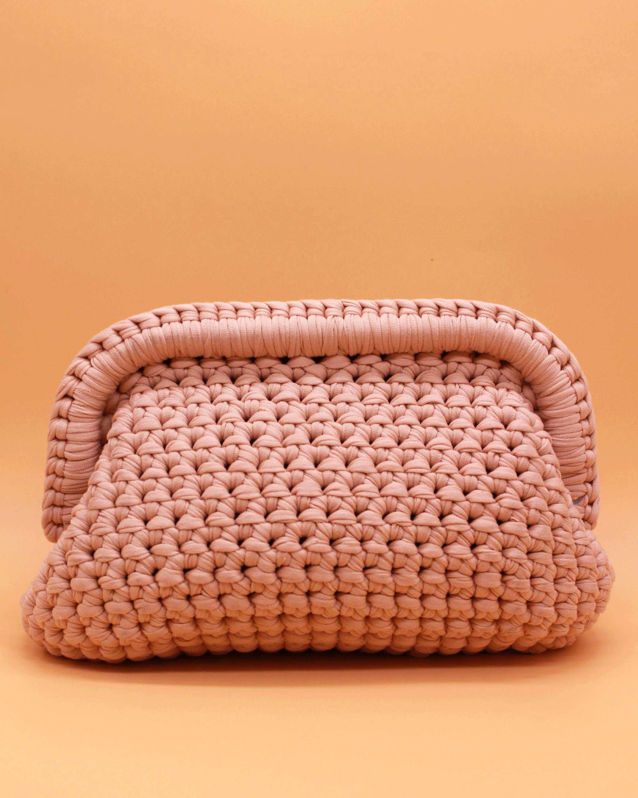 CLUTCH TRENZADO TEJIDO