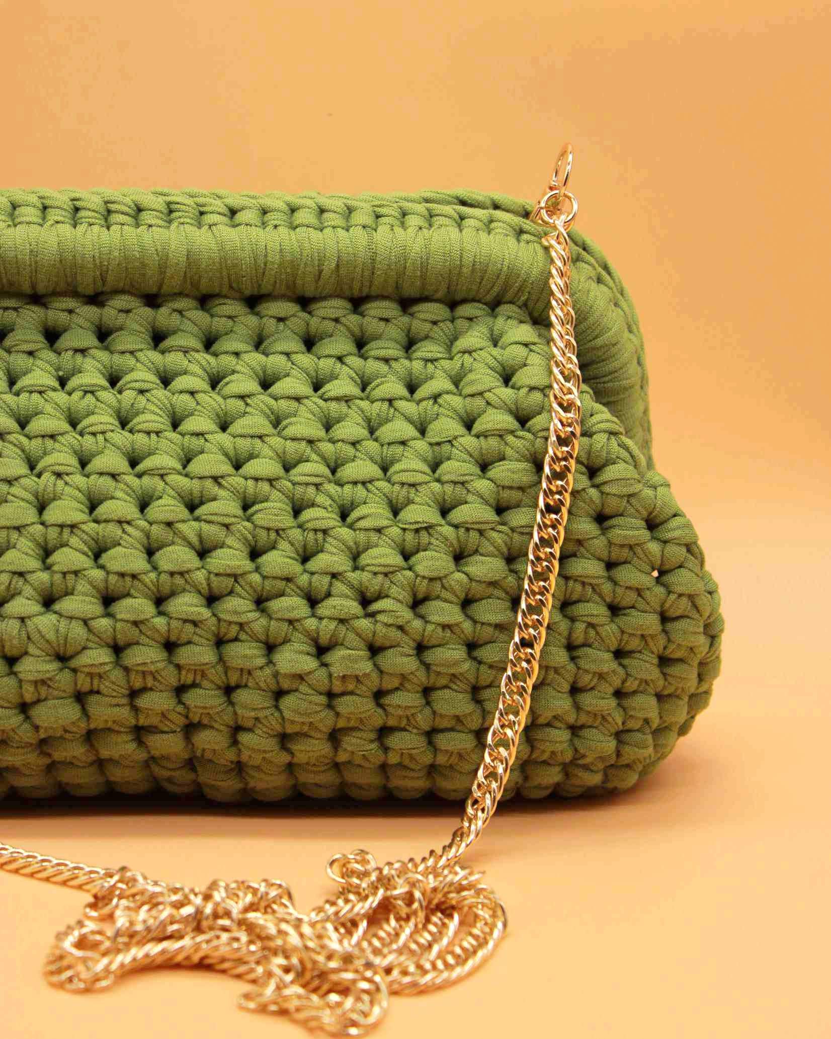 CLUTCH TRENZADO TEJIDO