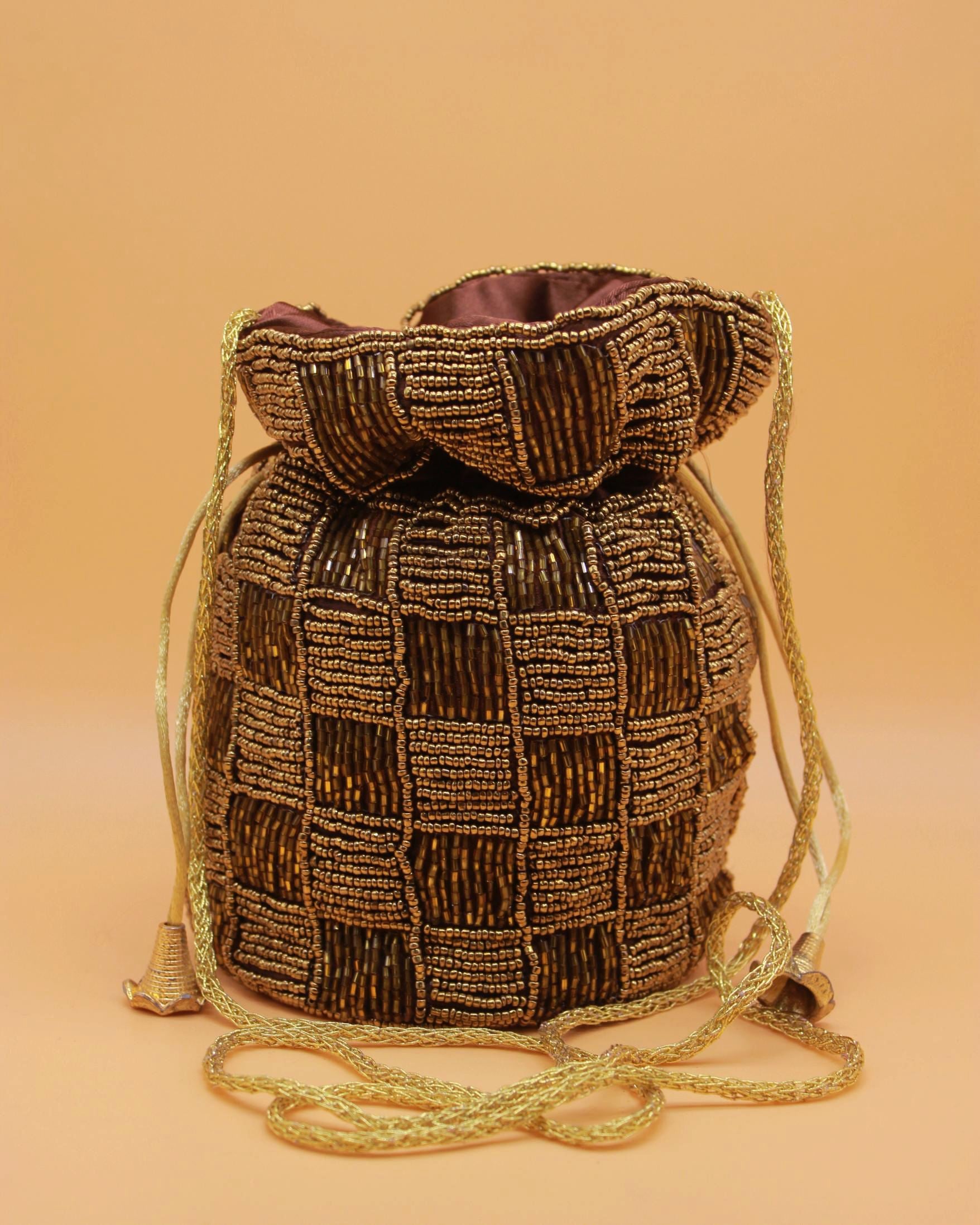 BOMBONERA BRILLOS CUADROS