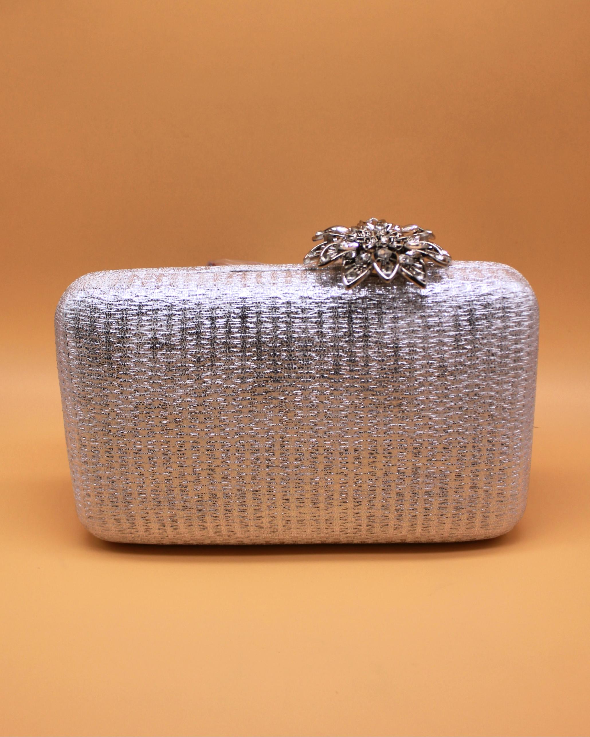 CLUTCH RELIEVE BROCHE