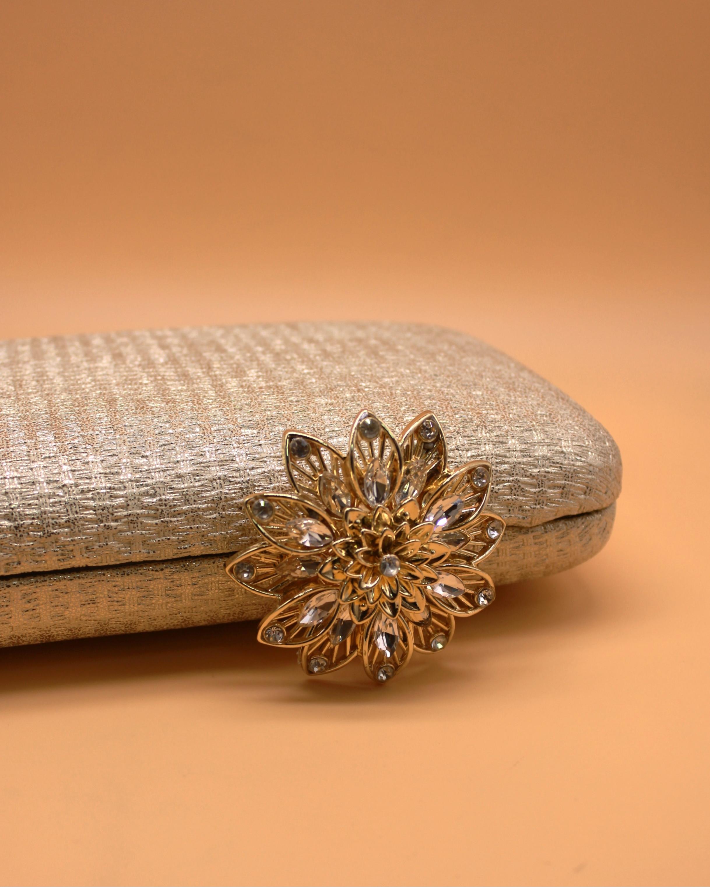 CLUTCH RELIEVE BROCHE