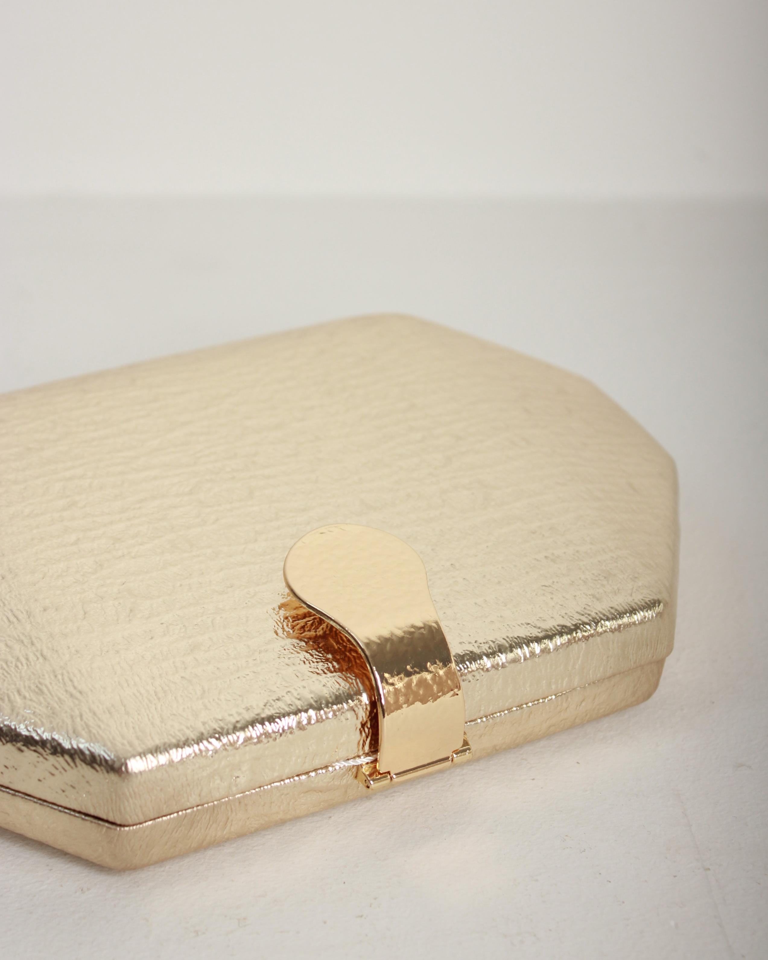 CLUTCH OCTOGONAL CIERRE METALIZADO