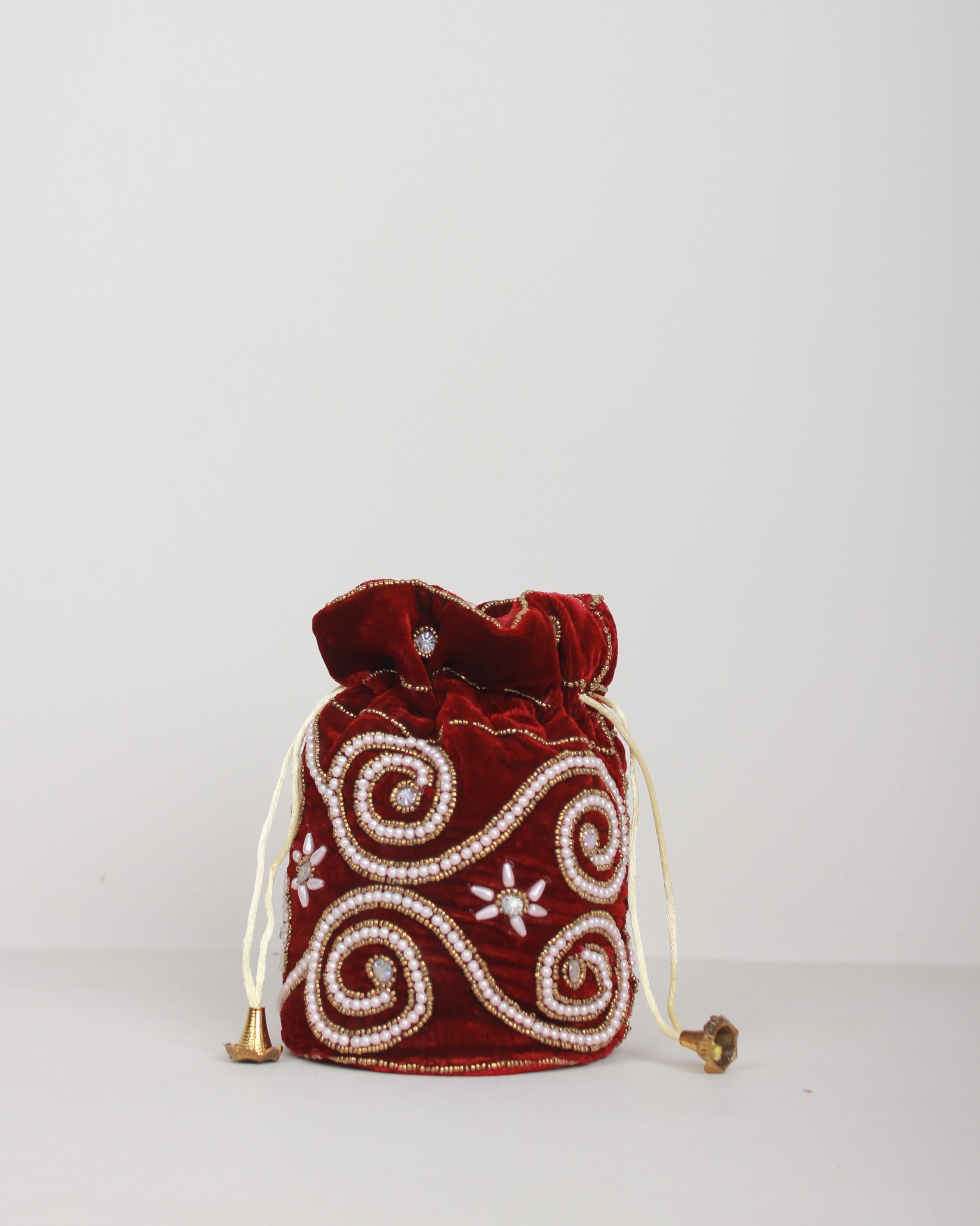 BOMBONERA DE TERCIOPELO PERLAS