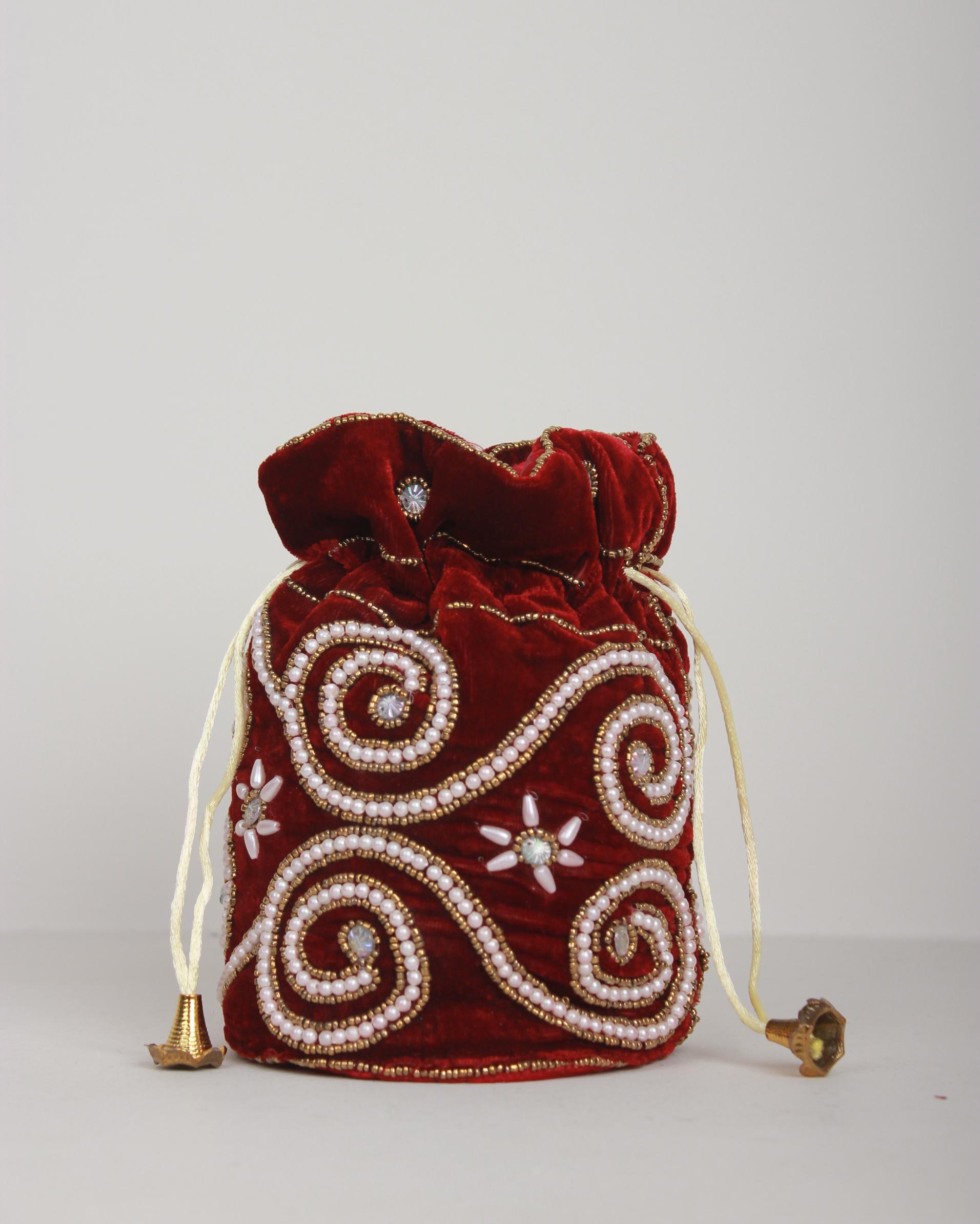 BOMBONERA DE TERCIOPELO PERLAS