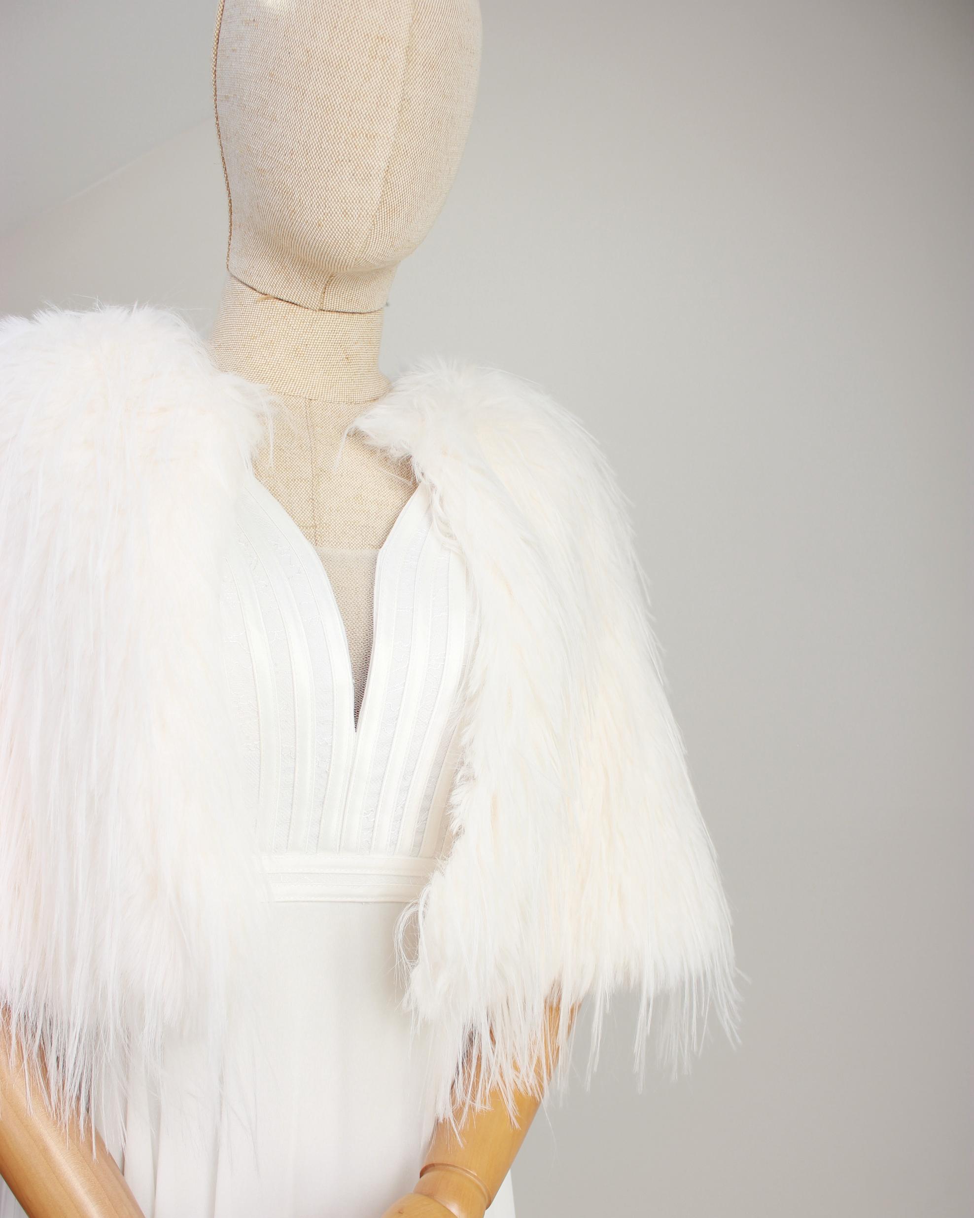 ESTOLA PONCHO FLECOS