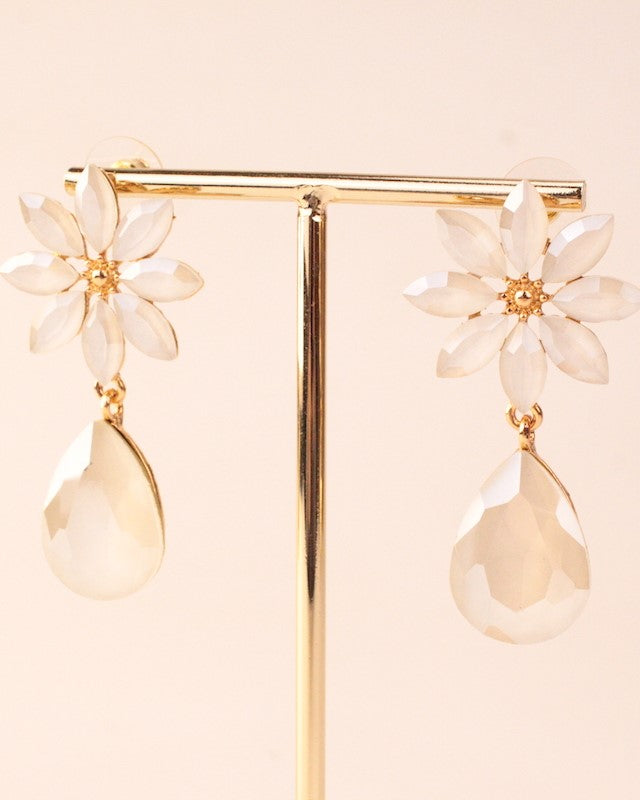 PENDIENTES FLOR GOTA BLANCO