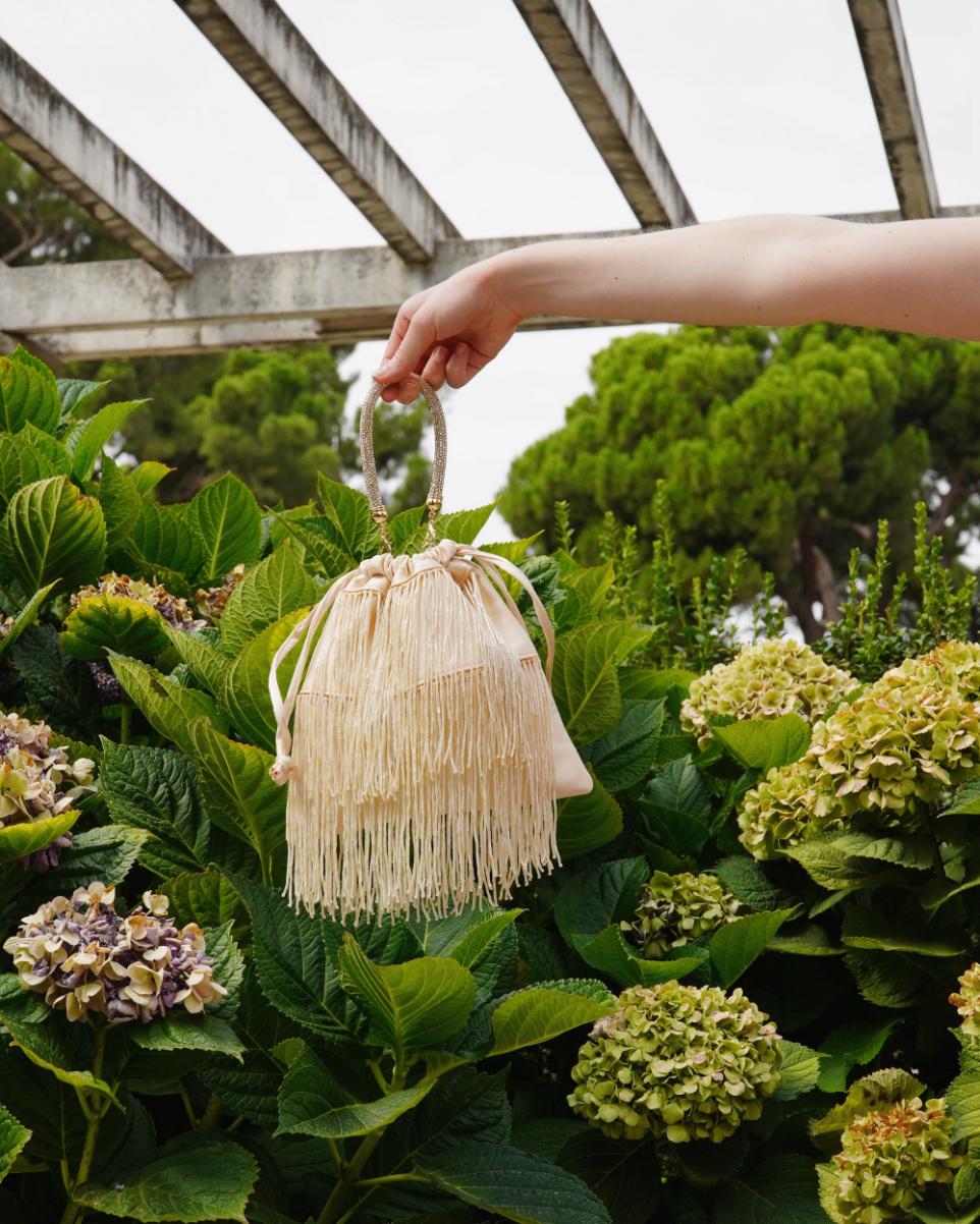 BOMBONERA SATINADA FLECOS