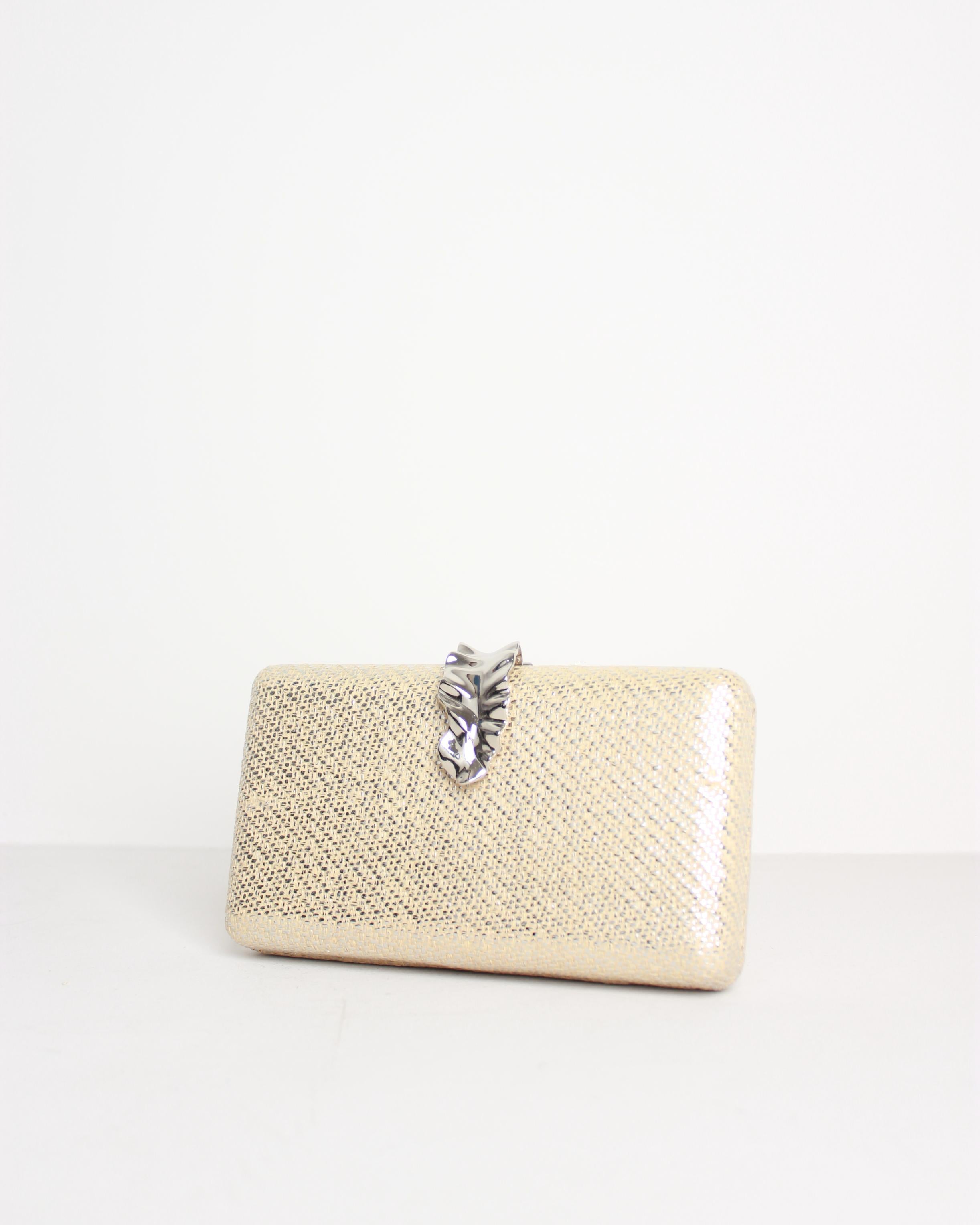 CLUTCH RAFIA BROCHE HOJA
