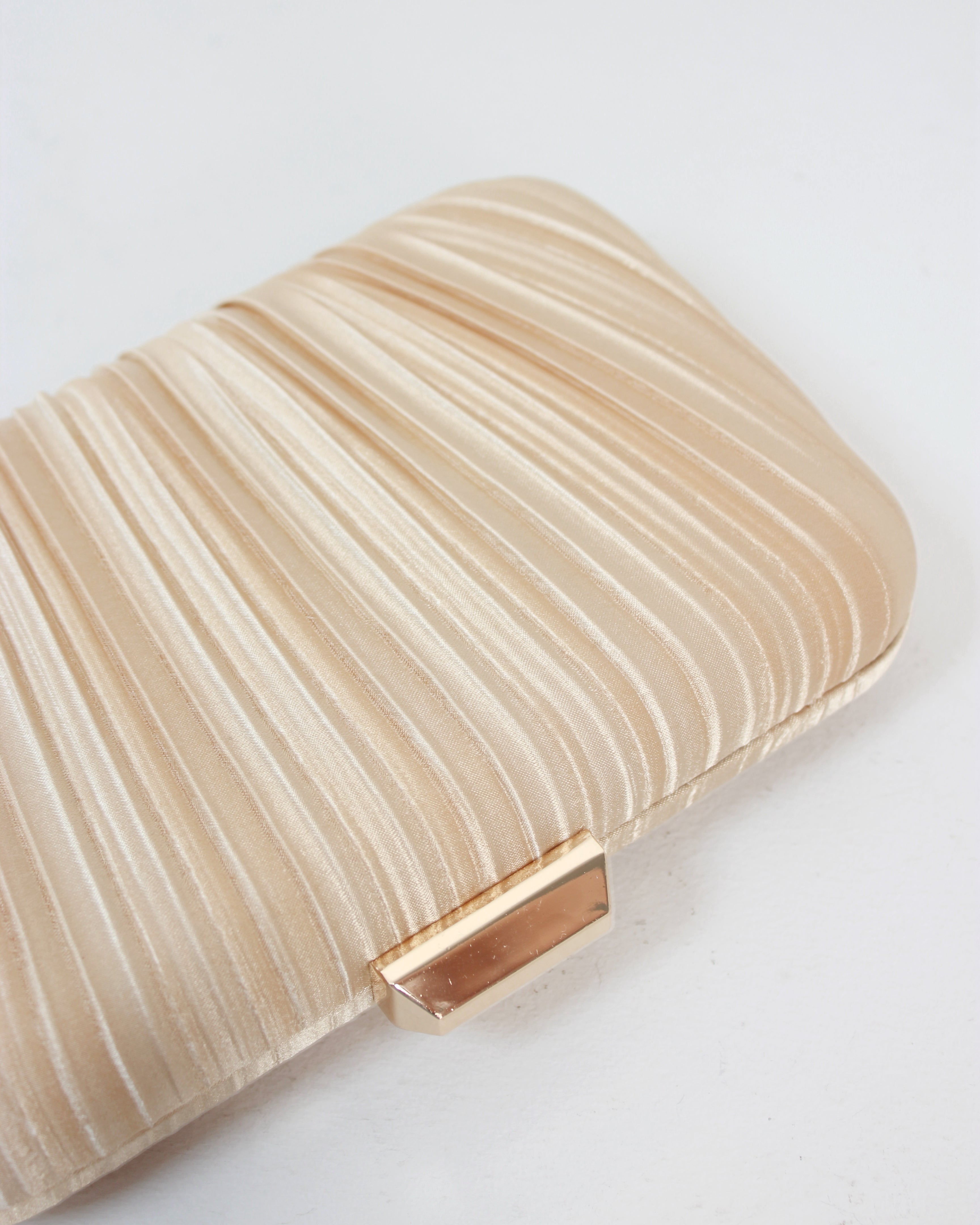 CLUTCH SATIN